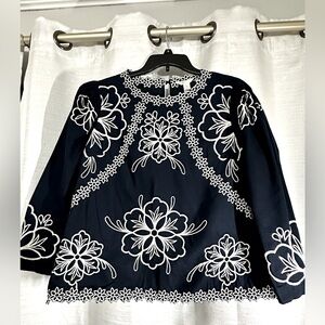 Navy Embroidered Boho Top Sz Med.
